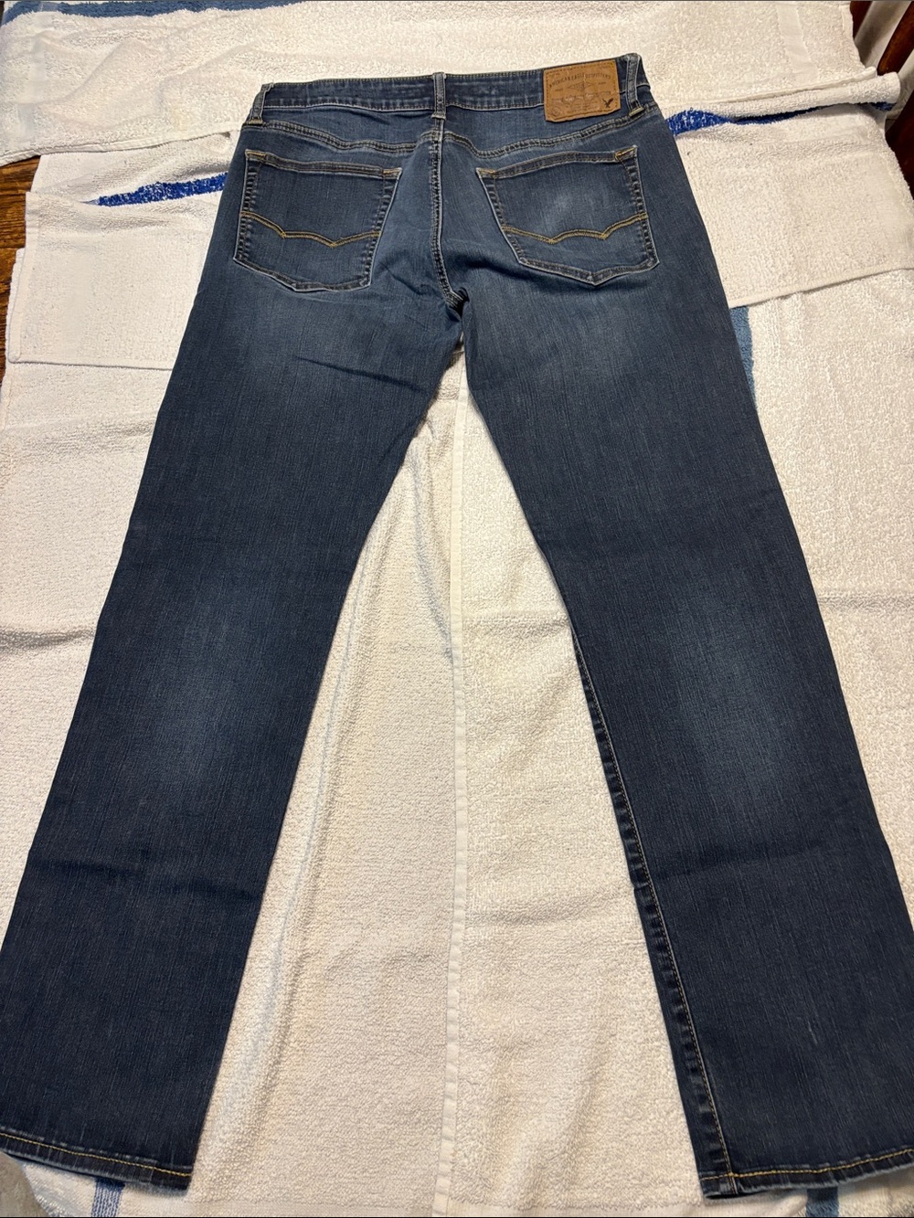 American Eagle Outfitters Men’s Jeans - Dark and Light Blue Washes - Picture 11 of 16